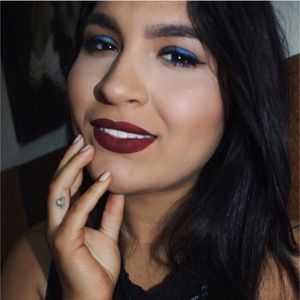 Meet your Posher, Daniela